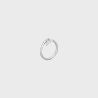 Anillo asimétrico Triomphe en latón con acabado de rodio