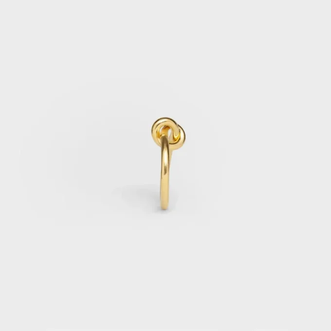 Anillo Knot en latón con acabado dorado Anillo Knot en latón con acabado dorado