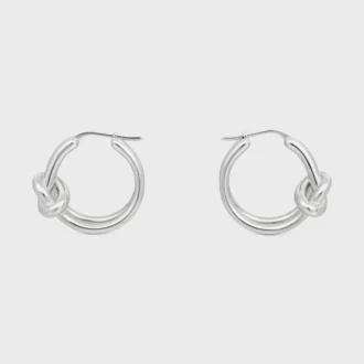 Aros dobles Knot en latón con acabado de rodio