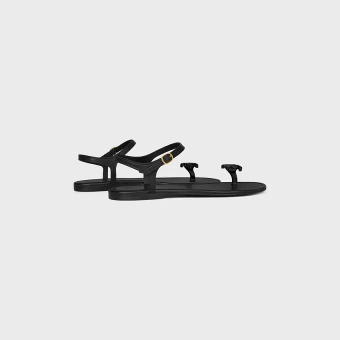 Bay – Sandalia de tiras Triomphe en piel de becerro flexible Bay – Sandalia de tiras Triomphe en piel de becerro flexible