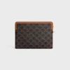 Bolsita con correa Cuir Triomphe en Triomphe Canvas con estampado CELINE Bolsita con correa Cuir Triomphe en Triomphe Canvas con estampado CELINE