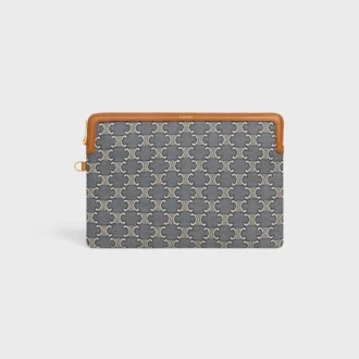 Bolsita con correa en Cuir Triomphe con estampado integral Jacquard Triomphe
