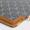 Bolsita con correa en Cuir Triomphe con estampado integral Jacquard Triomphe Bolsita con correa en Cuir Triomphe con estampado integral Jacquard Triomphe