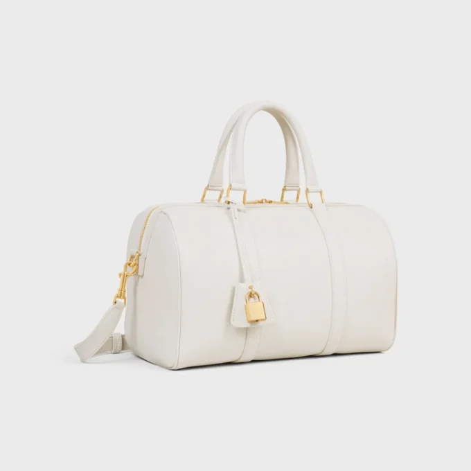 Bolso Boston grande en piel de becerro granulada flexible Bolso Boston grande en piel de becerro granulada flexible
