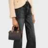 Bolso Boston pequeño en Triomphe Canvas y piel de becerro Bolso Boston pequeño en Triomphe Canvas y piel de becerro