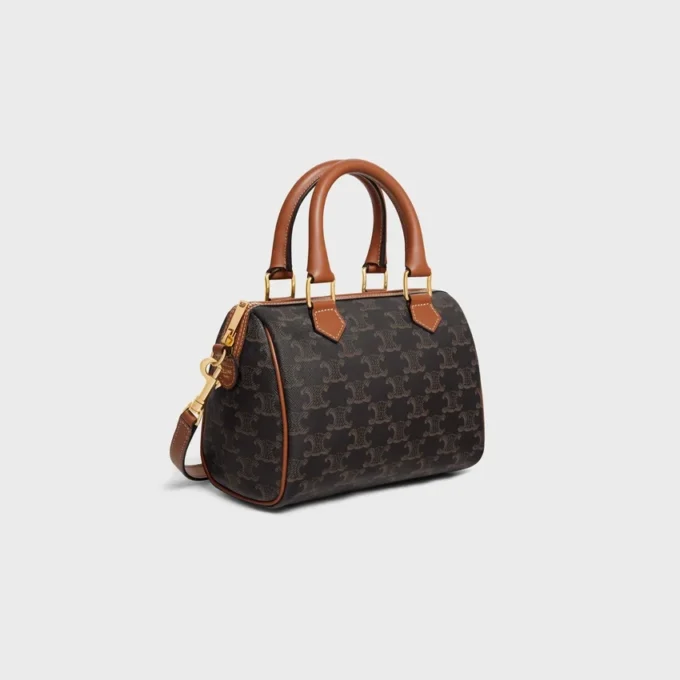 Bolso Boston pequeño en Triomphe Canvas y piel de becerro Bolso Boston pequeño en Triomphe Canvas y piel de becerro