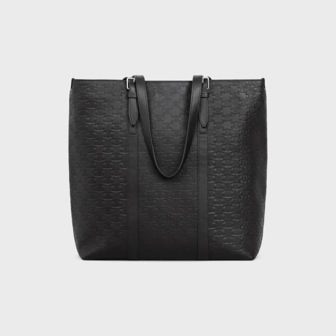 Bolso Cabas con hebilla en piel de becerro con relieve Triomphe Bolso Cabas con hebilla en piel de becerro con relieve Triomphe