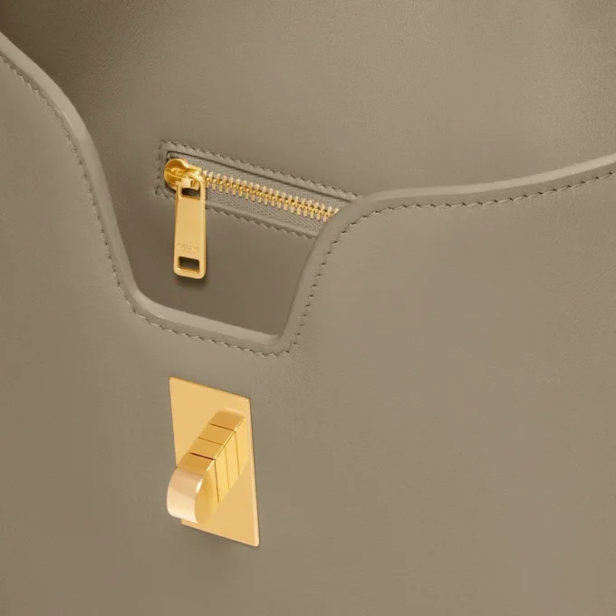 Bolso Camille 16 Soft mediano en piel de becerro lisa