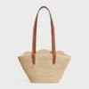 Bolso CELINE Classic Panier pequeño trenzado Triomphe en rafia y piel de becerro