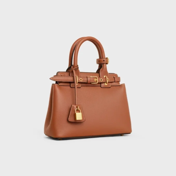 Bolso Celine Conti Teen en piel de becerro granulada flexible Bolso Celine Conti Teen en piel de becerro granulada flexible