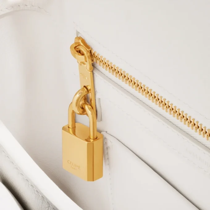 Bolso Celine Conti Teen en piel de becerro granulada flexible Bolso Celine Conti Teen en piel de becerro granulada flexible