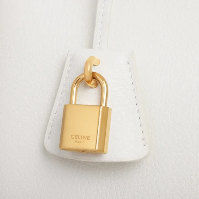 Bolso Celine Conti Teen en piel de becerro granulada flexible Bolso Celine Conti Teen en piel de becerro granulada flexible