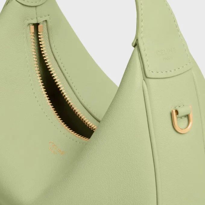 Bolso Celine Lulu para Teen en piel de becerro granulada Bolso Celine Lulu para Teen en piel de becerro granulada