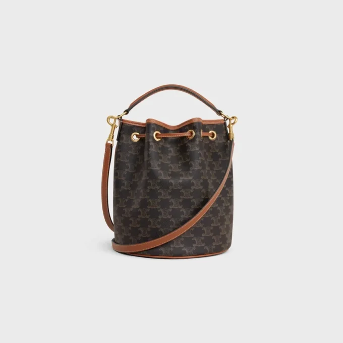 Bolso Clara en Triomphe Canvas y piel de becerro Bolso Clara en Triomphe Canvas y piel de becerro