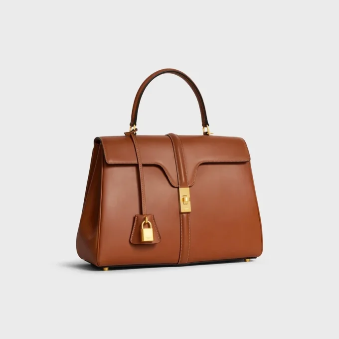 Bolso Classique 16 en piel de becerro natural Bolso Classique 16 en piel de becerro natural