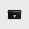 Bolso Classique Triomphe en piel de becerro brillante Bolso Classique Triomphe en piel de becerro brillante