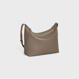 Bolso cruzado Harry en piel de becerro granulada
