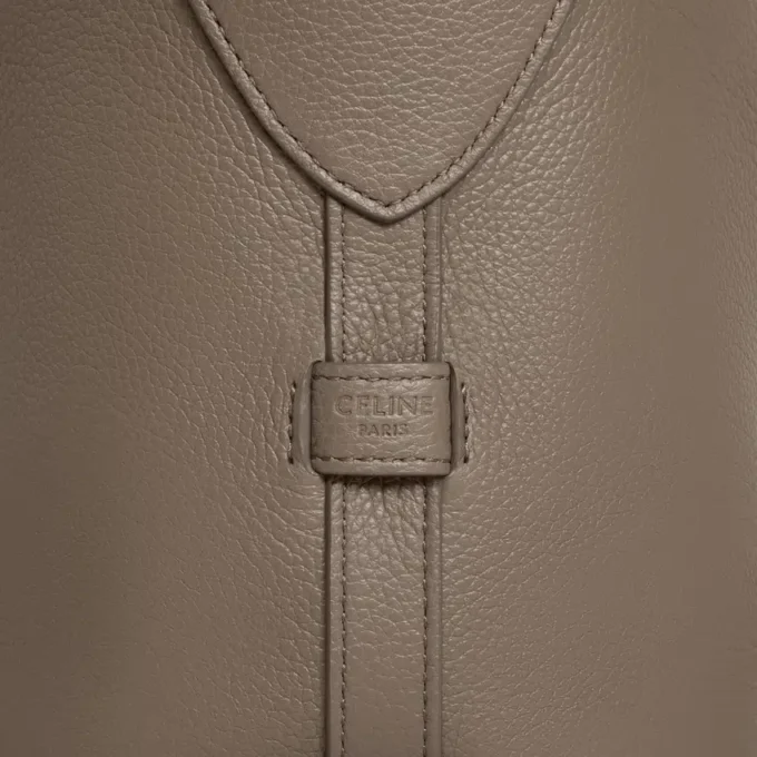 Bolso cruzado Harry en piel de becerro granulada Bolso cruzado Harry en piel de becerro granulada