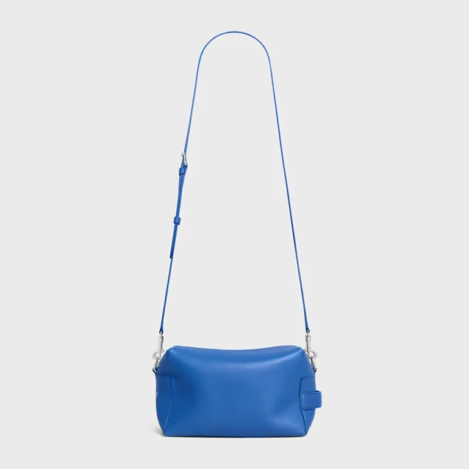 Bolso cruzado Take Away en piel de becerro lisa Bolso cruzado Take Away en piel de becerro lisa