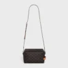 Bolso cruzado Take Away en Triomphe Canvas y piel de becerro