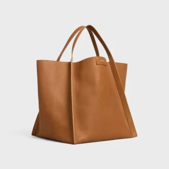 Bolso cubo mediano en piel de becerro flexible Bolso cubo mediano en piel de becerro flexible