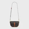 Bolso de hombro Folco en Triomphe Canvas y piel de becerro Bolso de hombro Folco en Triomphe Canvas y piel de becerro