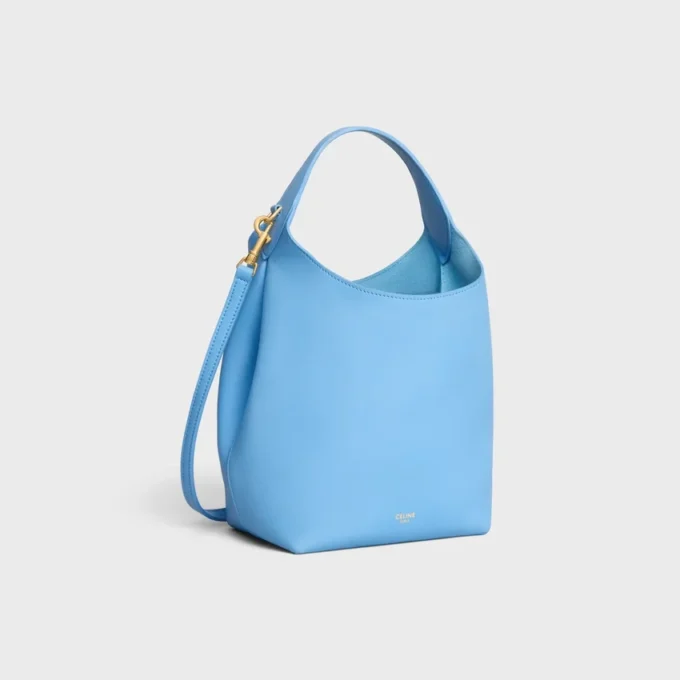 Bolso Hobo pequeño en piel de becerro lisa y flexible