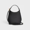 Bolso Hobo pequeño en piel de becerro lisa y flexible