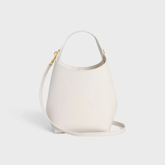 Bolso Hobo pequeño en piel de becerro lisa y flexible
