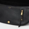 Bolso Little Halfmoon Soft Triomphe en piel de cordero flexible y brillante Bolso Little Halfmoon Soft Triomphe en piel de cordero flexible y brillante