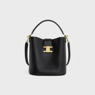 Bolso Louise mediano tipo cubo en piel de becerro lisa
