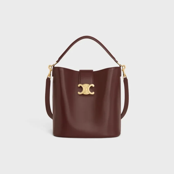 Bolso Louise mediano tipo cubo en piel de becerro lisa