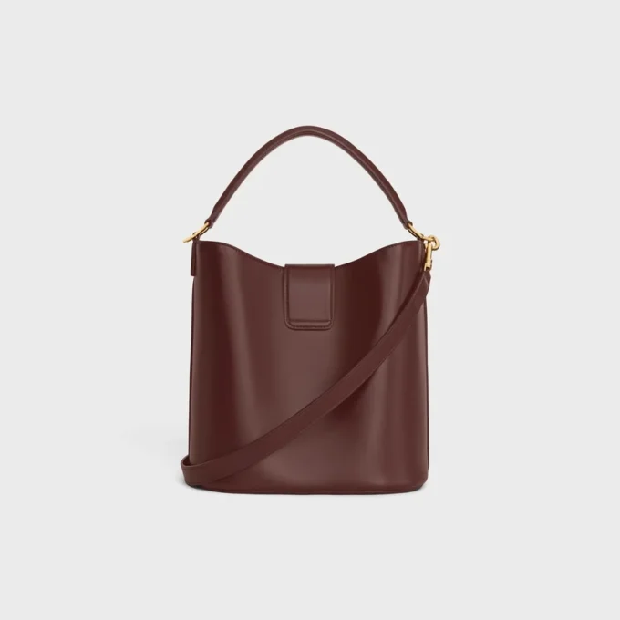 Bolso Louise mediano tipo cubo en piel de becerro lisa