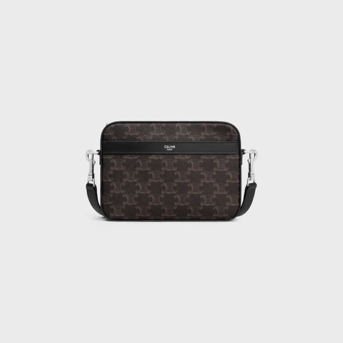 Bolso mensajero pequeño en Triomphe Canvas y piel de becerro Bolso mensajero pequeño en Triomphe Canvas y piel de becerro