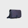 Bolso Messenger Folco pequeño en Triomphe Canvas y piel de becerro