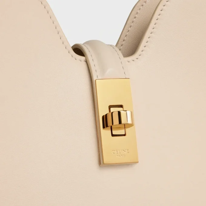 Bolso pequeño Camille 16 Soft en piel de becerro lisa