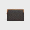 Bolso pequeño con correa Cuir Triomphe en Triomphe Canvas y piel de becerro Bolso pequeño con correa Cuir Triomphe en Triomphe Canvas y piel de becerro