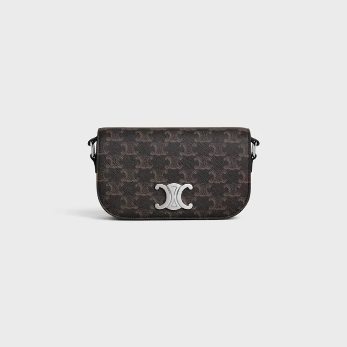 Bolso pequeño de bandolera Triomphe en Triomphe Canvas y piel de becerro Bolso pequeño de bandolera Triomphe en Triomphe Canvas y piel de becerro