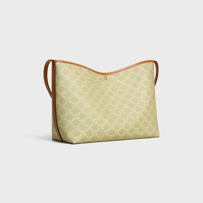 Bolso shopper blando en Triomphe Canvas y piel de becerro Bolso shopper blando en Triomphe Canvas y piel de becerro