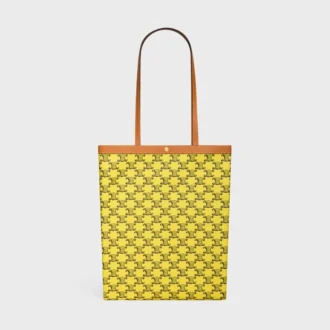 Bolso shopper plano mediano en Triomphe Canvas Bolso shopper plano mediano en Triomphe Canvas
