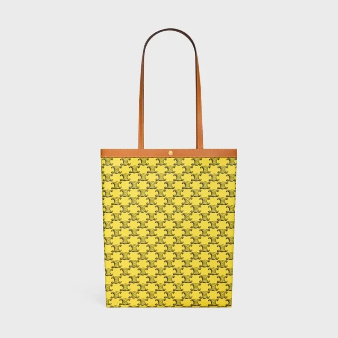 Bolso shopper plano mediano en Triomphe Canvas