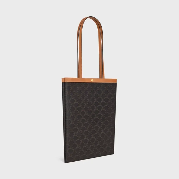 Bolso shopper plano mediano en Triomphe Canvas