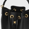 Bolso Teen Clara en piel de becerro granulada y flexible Bolso Teen Clara en piel de becerro granulada y flexible