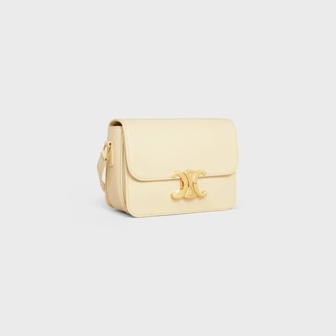 Bolso Teen Triomphe en piel de becerro brillante Bolso Teen Triomphe en piel de becerro brillante