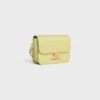 Bolso Teen Triomphe en piel de becerro brillante Bolso Teen Triomphe en piel de becerro brillante