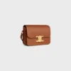 Bolso Teen Triomphe en piel de becerro natural Bolso Teen Triomphe en piel de becerro natural