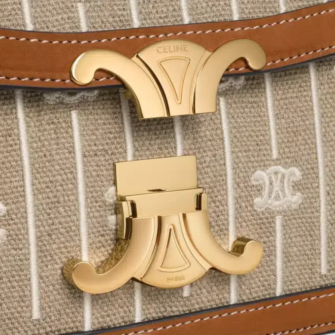 Bolso Teen Triomphe en tejido con estampado Triomphe integral y piel de becerro Bolso Teen Triomphe en tejido con estampado Triomphe integral y piel de becerro