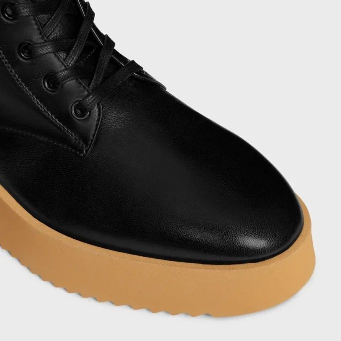 Bota con cordones Austin en piel de becerro brillante Bota con cordones Austin en piel de becerro brillante