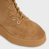 Bota con cordones Austin en piel de becerro de gamuza y piel de oveja