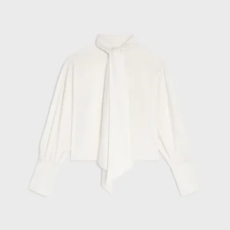 Camisa corta con cuello lavallière en sarga de seda